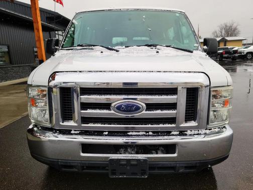 2013 Ford E350 Super Duty XLT