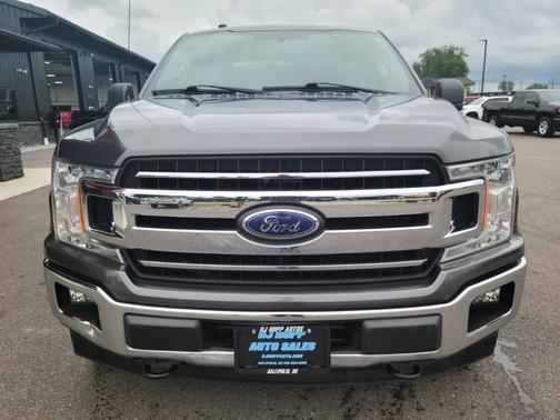 Gray 2018 Ford F-150 XLT