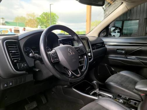 2020 Mitsubishi Outlander SEL