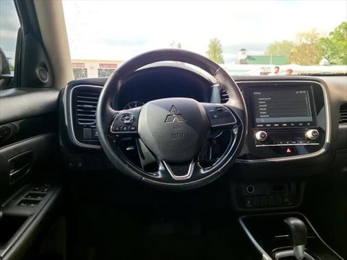 2020 Mitsubishi Outlander SEL