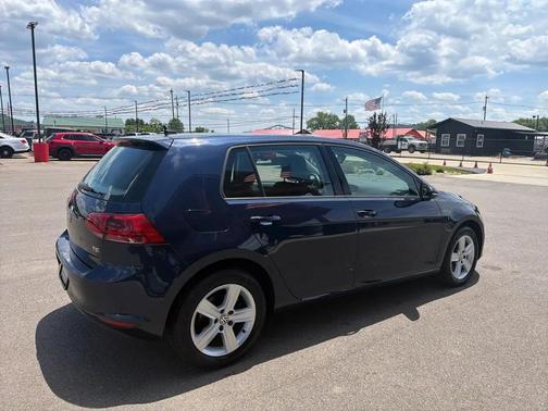Blue 2017 Volkswagen Golf TSI S 4-Door