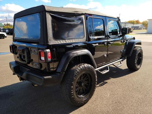 2022 Jeep Wrangler Unlimited Sport