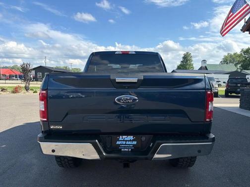 Blue 2018 Ford F-150 XLT