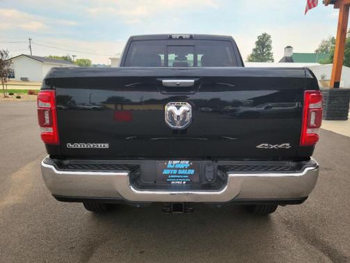 2019 RAM 2500 Laramie Crew Cab 4x4 6'4' Box