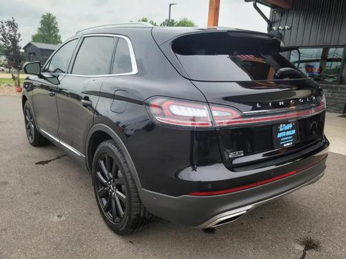 Infinite Black Metallic Clearcoat 2022 Lincoln Nautilus Reserve