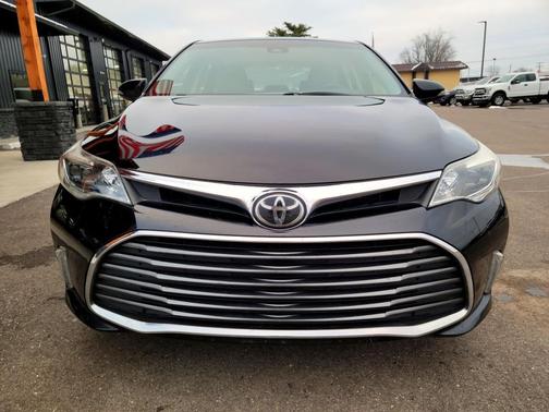 2018 Toyota Avalon XLE