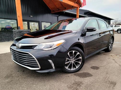 2018 Toyota Avalon XLE