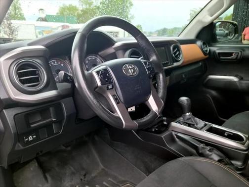 2016 Toyota Tacoma SR5