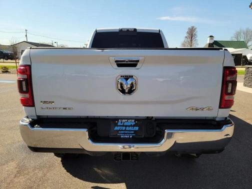 White 2020 RAM 3500 Limited Crew Cab 4x4 8' Box