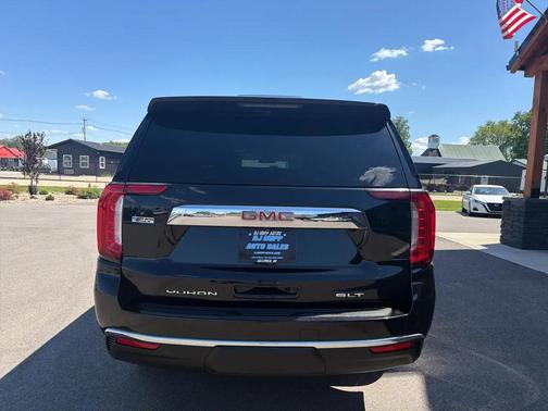 Onyx Black 2022 GMC Yukon XL SLT