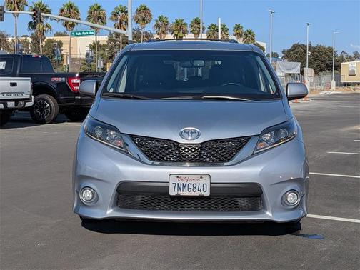 2015 Toyota Sienna SE