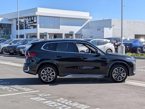 Black Sapphire 2026 BMW X1 xDrive28i