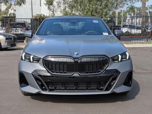 Gray Metallic 2026 BMW 540 i xDrive