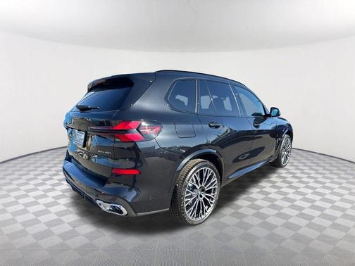 Black Sapphire Metallic 2026 BMW X5 xDrive40i