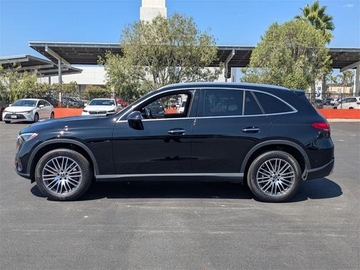 2023 Mercedes-Benz GLC 300 Base