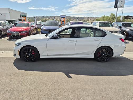 Alpine White 2026 BMW 330 i