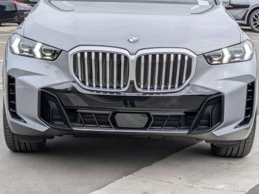 Gray Metallic 2026 BMW X5 sDrive40i