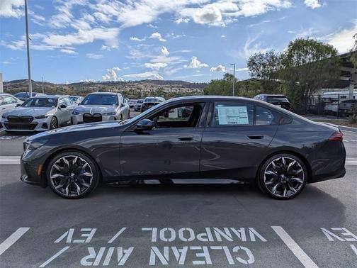 2026 BMW i5 eDrive40