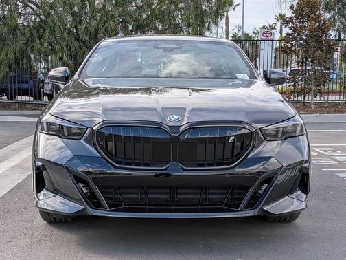 2026 BMW i5 eDrive40