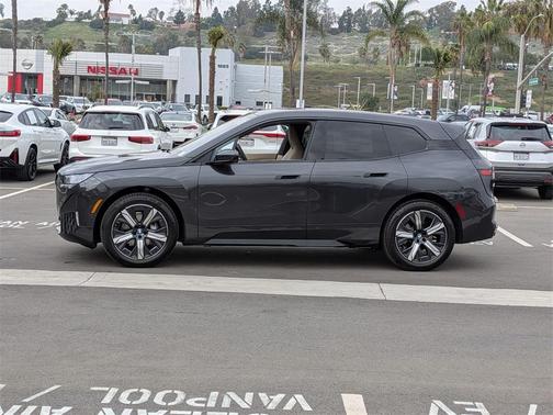 2026 BMW iX xDrive45