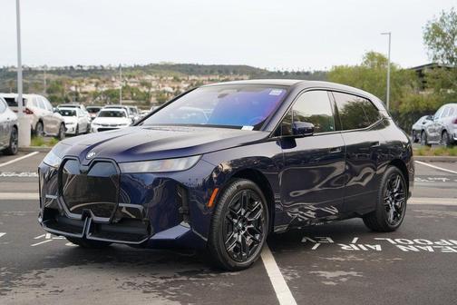 2026 BMW iX xDrive45