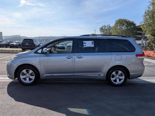 2011 Toyota Sienna Base