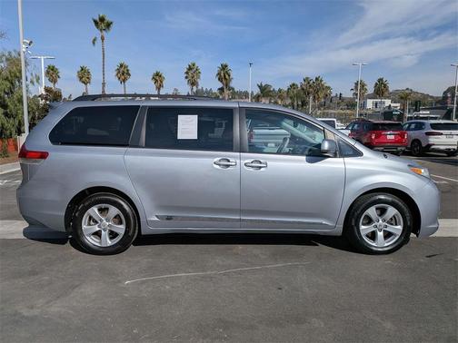 2011 Toyota Sienna Base