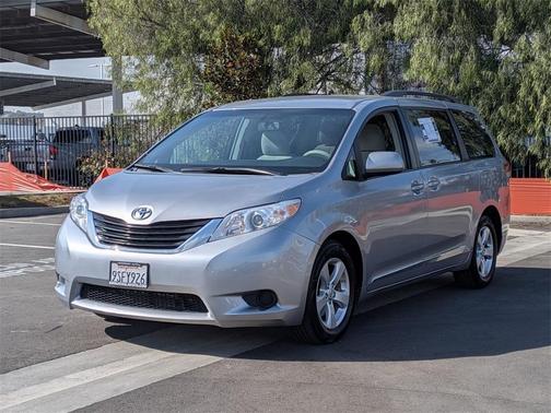 2011 Toyota Sienna Base