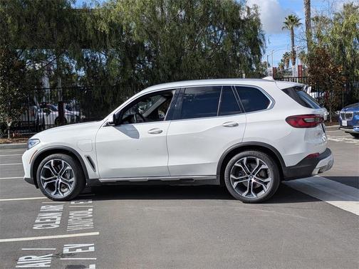 2023 BMW X5 PHEV xDrive45e