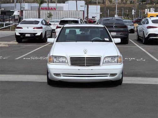 2000 Mercedes-Benz C-Class Base
