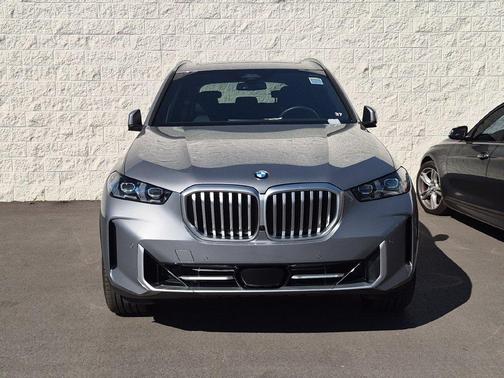 Skyscraper Grey Metallic 2026 BMW X5 sDrive40i