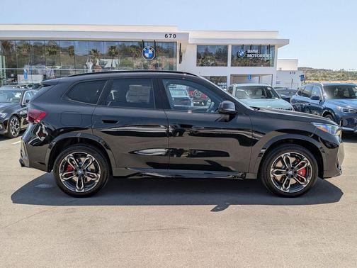 Black Sapphire Metallic 2026 BMW X1 M35i