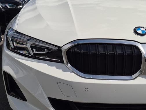 Alpine White 2026 BMW 330 i