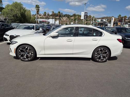 Alpine White 2026 BMW 330 i