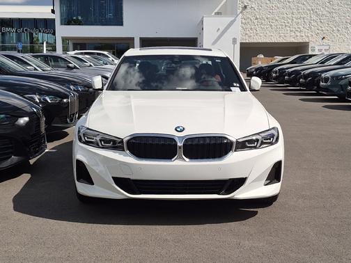 Alpine White 2026 BMW 330 i