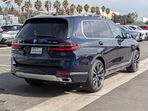 2026 BMW X7 xDrive40i