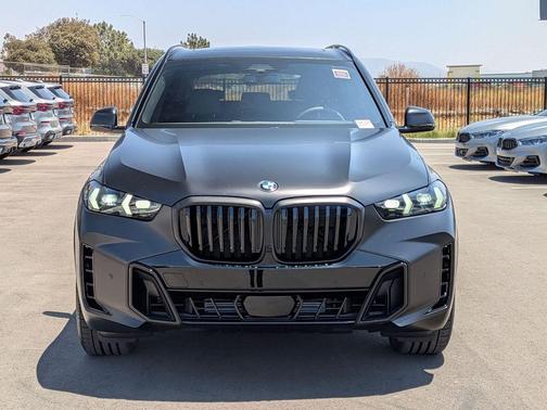 Black 2026 BMW X5 xDrive40i
