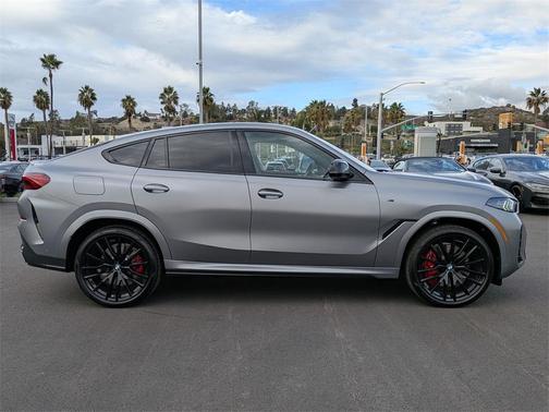 2026 BMW X6 M60i