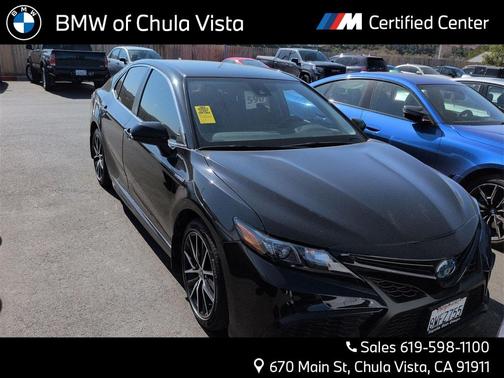 2021 Toyota Camry Hybrid SE