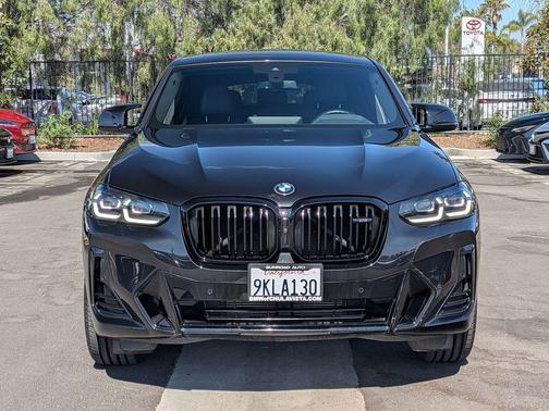 Black Sapphire Metallic 2024 BMW X4 M40i