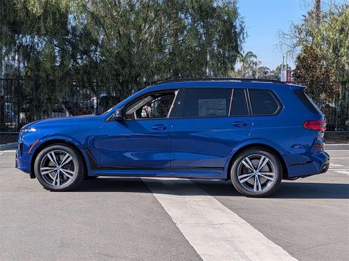 2026 BMW X7 M60i