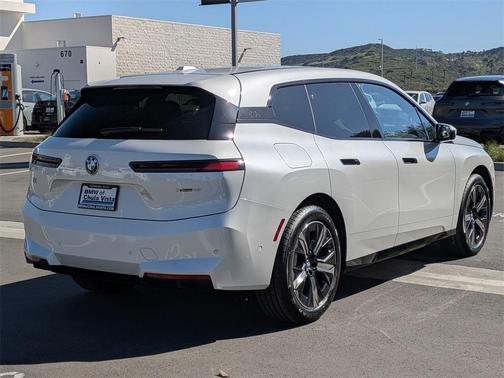 2026 BMW iX xDrive45