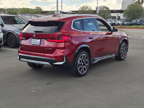 Vegas Red Metallic 2026 BMW X1 xDrive28i