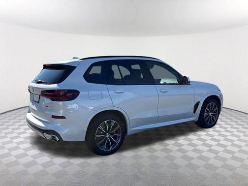 Mineral White Metallic 2026 BMW X5 PHEV xDrive50e