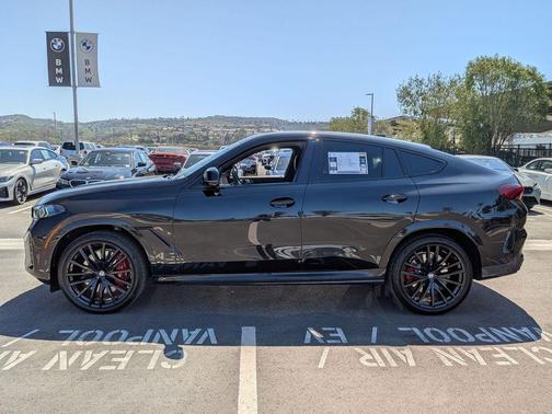 2025 BMW X6 M60i
