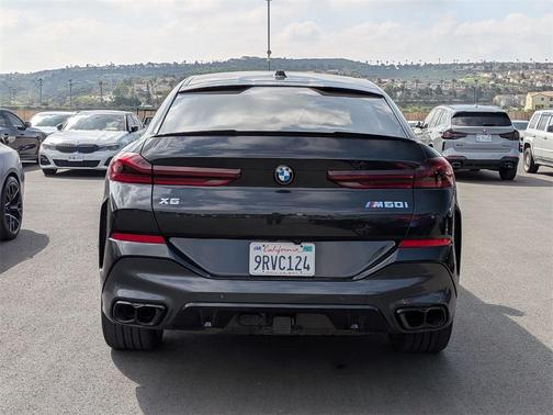 2025 BMW X6 M60i