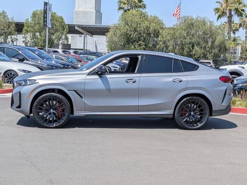 Metallic 2024 BMW X6 M60i