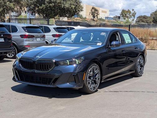 Carbon Black Metallic 2026 BMW 540 i xDrive