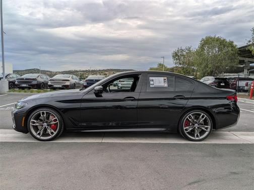 2023 BMW M550 i xDrive