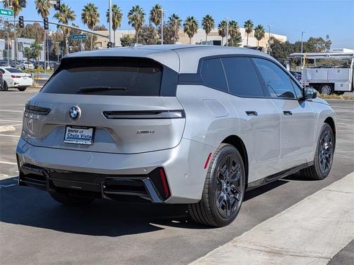 2026 BMW iX xDrive45